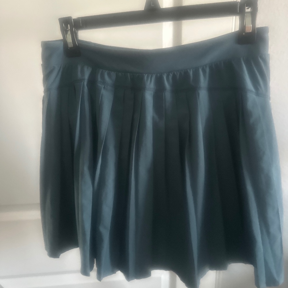 SPANX The Get Moving Pleated Skort Size L